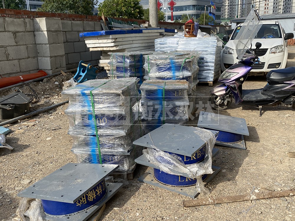 J4Q铅芯橡胶隔震支座厂家 高层建筑隔震支座厂家电话 房建抗震支座